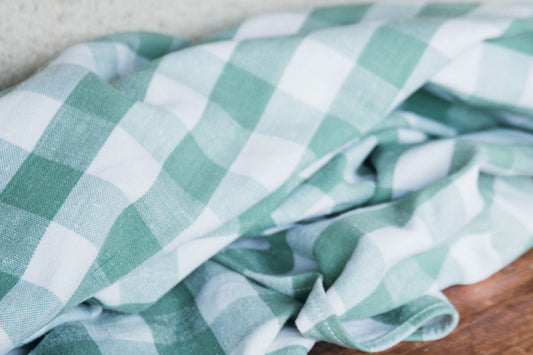 Spring 2019 Trends and How to Apply Them, Gingham Cloth